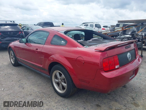 2006 Ford Mustang Standard with VIN 1ZVHT80N765239610, listed as a IAAI auction lot 42454146 with 146,261 mi miles and . Bid and sale history available at DreamBid. Image 3.