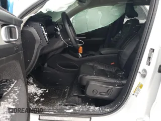 2023 Volvo XC40 Plus Bright Theme with VIN YV4L12UNXP2931564, listed as a Copart auction lot 86634444 with 27,997 mi miles and Salvage Title. Bid and sale history available at carsss.com. Image 7.