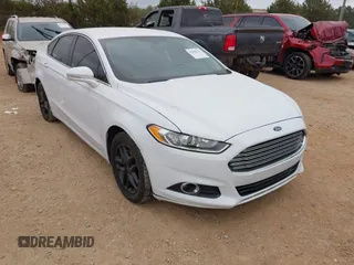 2015 Ford Fusion SE with VIN 1FA6P0HD5F5126398, listed as a IAAI auction lot 41950333 with 161,042 mi miles and . Bid and sale history available at DreamBid. Image 1.