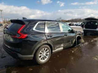 2025 Honda CR-V EX with VIN 2HKRS4H41SH443098, listed as a Copart auction lot 44389235 with 2,660 mi miles and Salvage Title. Bid and sale history available at DreamBid. Image 3.