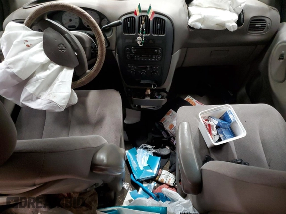 2003 Dodge Grand Caravan with VIN 2D8GP44R53R371435, listed as a Copart auction lot 51814905 with Not Provided miles and Non Repairable. Bid and sale history available at DreamBid. Image 8.