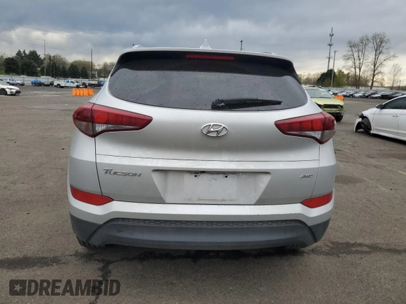 2018 Hyundai Tucson SEL z VIN KM8J3CA43JU645083, wystawiony jako Copart lot #50911035 z przebiegiem 68 777 mil mil oraz Szkoda całkowita • Salvage title. Historia ofert i sprzedaży dostępna na DreamBid. Obrazek 6.
