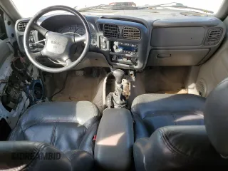 2000 GMC Jimmy Diamond Edition Luxury with VIN 1GKDT13W0Y2131772, listed as a Copart auction lot 50996535 with 256,958 mi miles and Salvage Title. Bid and sale history available at carsss.com. Image 8.