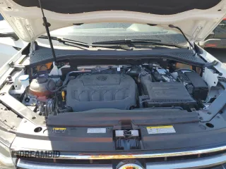 2024 Volkswagen Tiguan SEL R-Line with VIN 3VV4B7AX9RM043389, listed as a Copart auction lot 48455955 with 8,707 mi miles and Salvage title. Bid and sale history available at DreamBid. Image 12.
