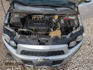2012 Chevrolet Sonic LT z VIN 1G1JD5SH2C4164834, wystawiony jako Copart lot #53425665 z przebiegiem 89 043 mil mil oraz Szkoda całkowita • Salvage title. Historia ofert i sprzedaży dostępna na DreamBid. Obrazek 11.