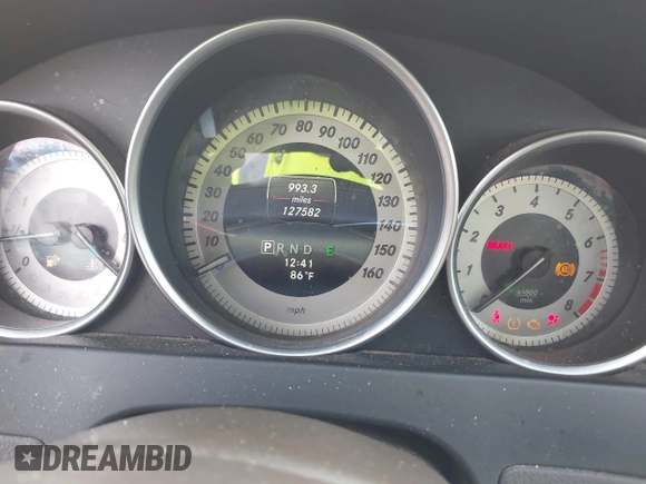 2015 Mercedes-Benz C 250 with VIN WDDGJ4HB9FG370183, listed as a IAAI auction lot 42670705 with 127,582 mi miles and . Bid and sale history available at DreamBid. Image 7.