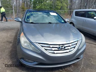 2012 Hyundai Sonata 2.4L Limited PZEV with VIN 5NPEC4ACXCH388939, listed as a IAAI auction lot 41880420 with 353,999 mi miles. Bid and sale history available at carsss.com. Image 12.