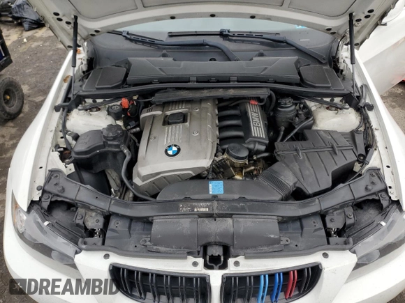 2006 BMW 3 Series 330i with VIN WBAVB33526KS32814, listed as a Copart auction lot 47785595 with 151,934 mi miles and Salvage Title. Bid and sale history available at DreamBid. Image 11.