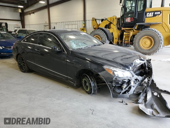 2015 Mercedes-Benz E 400 with VIN WDDKJ6FB8FF307087, listed as a Copart auction lot 59617864 with 147,166 mi miles and Salvage title. Bid and sale history available at DreamBid. Image 4.