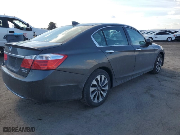 2014 Honda Accord Hybrid Touring with VIN 1HGCR6F70EA000805, listed as a Copart auction lot 47135185 with 129,446 mi miles and Salvage Title. Bid and sale history available at carsss.com. Image 3.