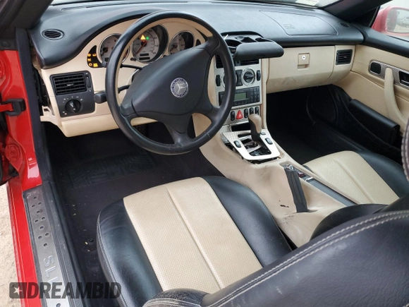2002 Mercedes-Benz SLK-Class 2.3L Kompressor with VIN WDBKK49F22F240019, listed as a Copart auction lot 88418885 with 55,974 mi miles and Clean Title. Bid and sale history available at carsss.com. Image 8.