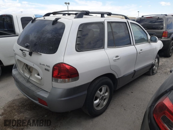 2005 Hyundai Santa Fe GLS z VIN KM8SC13E25U902481, wystawiony jako Copart lot #47892035 z przebiegiem 67 558 mil mil oraz Nie do naprawy • Non repairable. Historia ofert i sprzedaży dostępna na DreamBid. Obrazek 3.