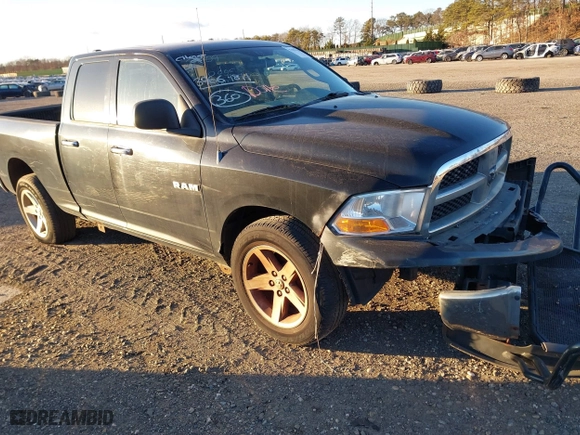 2009 Dodge Ram 1500 SLT with VIN 1D3HV18P39S803096, listed as a IAAI auction lot 39664811 with 180,966 mi miles. Bid and sale history available at carsss.com. Image 1.