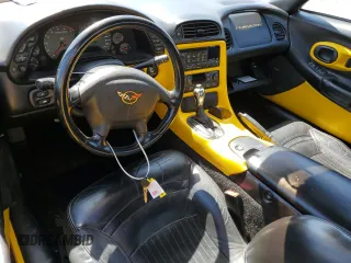 2002 Chevrolet Corvette with VIN 1G1YY22G525135359, listed as a Copart auction lot 68441264 with 179,580 mi miles and Salvage Title. Bid and sale history available at carsss.com. Image 8.