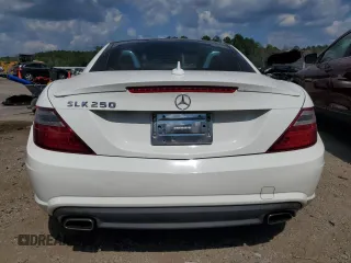 2014 Mercedes-Benz SLK-Class SLK 250 with VIN WDDPK4HA5EF077034, listed as a Copart auction lot 68910504 with 89,894 mi miles and Salvage Title. Bid and sale history available at carsss.com. Image 6.