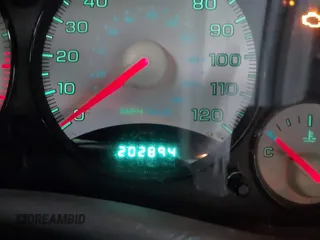 2002 Jeep Liberty Sport with VIN 1J8GL48K32W132617, listed as a IAAI auction lot 41732799 with 202,894 mi miles. Bid and sale history available at carsss.com. Image 16.