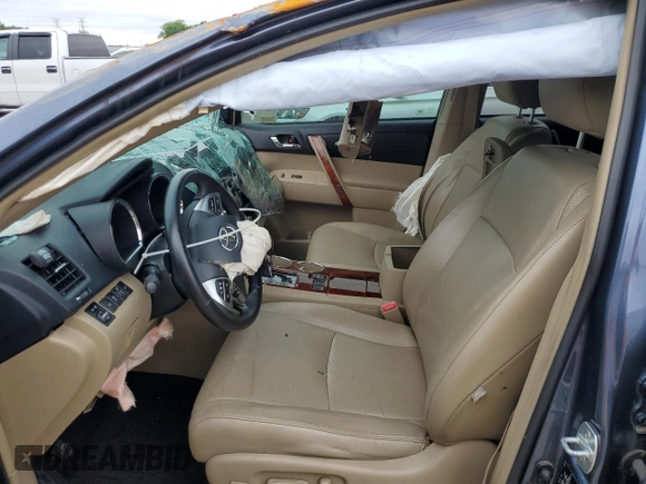 2013 Toyota Highlander Limited with VIN 5TDYK3EH4DS136616, listed as a Copart auction lot 61164425 with Not provided miles and Clean title. Bid and sale history available at DreamBid. Image 7.