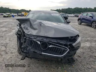 2018 Buick Regal Preferred with VIN W04GL6SX4J1136673, listed as a Copart auction lot 66181984 with 109,435 mi miles and Salvage title. Bid and sale history available at DreamBid. Image 5.