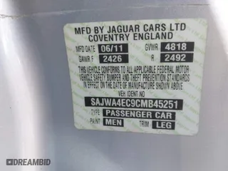 2012 Jaguar XK with VIN SAJWA4EC9CMB45251, listed as a IAAI auction lot 40242636 with 61,538 mi miles. Bid and sale history available at carsss.com. Image 9.