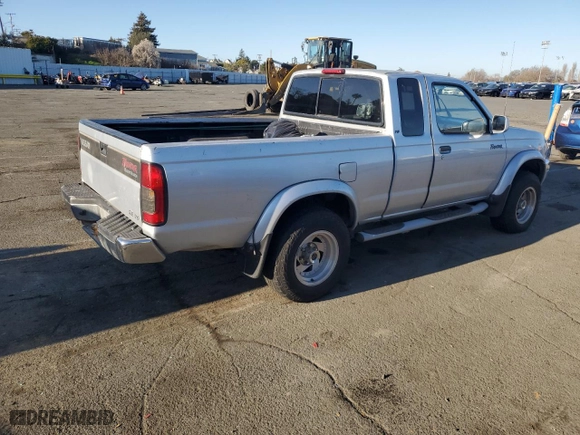 2000 Nissan Frontier 2WD XE with VIN 1N6ED26T1YC327635, listed as a Copart auction lot 43149525 with 922,578 mi miles and Salvage Title. Bid and sale history available at carsss.com. Image 3.