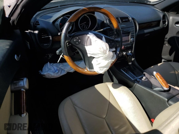2009 Mercedes-Benz SLK 280 с VIN WDBWK54FX9F210355, выставлен на аукционе Copart как лот 62992815 с пробегом 73 511 миль миль и Списание • Salvage title. История ставок и продаж доступна на DreamBid. Изображение 8.