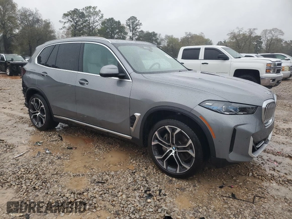 2024 BMW X5 sDrive40i z VIN 5UX13EU09R9S65574, wystawiony jako Copart lot #50068745 z przebiegiem 27 083 mil mil oraz Szkoda całkowita • Salvage title. Historia ofert i sprzedaży dostępna na DreamBid. Obrazek 4.