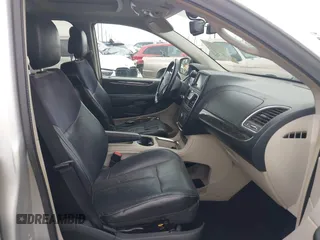 2011 Chrysler Town & Country Limited z VIN 2A4RR6DGXBR624477, wystawiony jako IAAI lot #42151890 z przebiegiem Nie podano mil oraz . Historia ofert i sprzedaży dostępna na DreamBid. Obrazek 5.