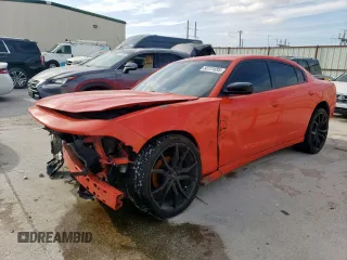 2020 Dodge Charger SXT with VIN 2C3CDXBG5LH199846, listed as a Copart auction lot 50721895 with 137,453 mi miles and Salvage Title. Bid and sale history available at carsss.com. Image 1.