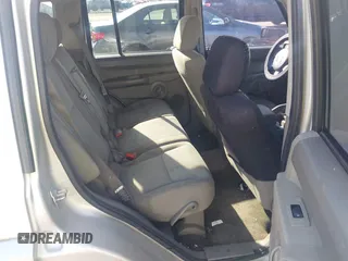 2007 Jeep Commander Sport с VIN 1J8HG48P07C671600, выставлен на аукционе IAAI как лот 42083367 с пробегом 220 113 миль миль и . История ставок и продаж доступна на DreamBid. Изображение 8.