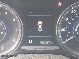 2016 Hyundai Azera Limited with VIN KMHFH4JG9GA555812, listed as a IAAI auction lot 41772140 with 103,027 mi miles. Bid and sale history available at carsss.com. Image 15.