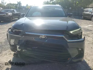 2024 Toyota Highlander XLE z VIN 5TDAAAA57RS002467, wystawiony jako Copart lot #56787135 z przebiegiem 16 495 mil mil oraz Szkoda całkowita • Salvage title. Historia ofert i sprzedaży dostępna na DreamBid. Obrazek 5.