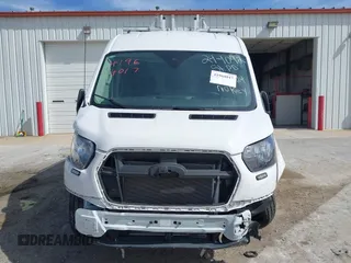 2023 Ford Transit Cargo z VIN 1FTYE1CG2PKB14938, wystawiony jako IAAI lot #41964017 z przebiegiem 6 902 mil mil oraz . Historia ofert i sprzedaży dostępna na DreamBid. Obrazek 12.