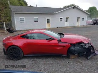 2023 Aston Martin Vantage z VIN SCFSMGAW8PGN08275, wystawiony jako IAAI lot #40460970 z przebiegiem 2 602 mil mil oraz . Historia ofert i sprzedaży dostępna na DreamBid. Obrazek 14.