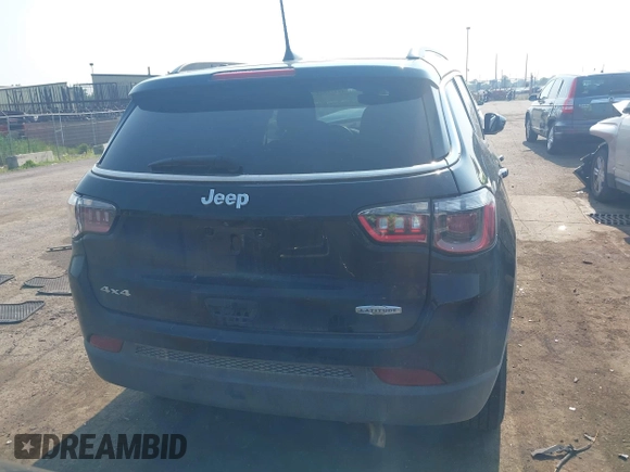 2022 Jeep Compass Latitude z VIN 3C4NJDBB0NT216921, wystawiony jako IAAI lot #42473934 z przebiegiem 41 169 mil mil oraz . Historia ofert i sprzedaży dostępna na DreamBid. Obrazek 16.