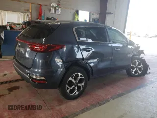 2020 Kia Sportage LX z VIN KNDPMCAC8L7728450, wystawiony jako Copart lot #71720654 z przebiegiem 55 977 mil mil oraz Szkoda całkowita • Salvage title. Historia ofert i sprzedaży dostępna na DreamBid. Obrazek 3.