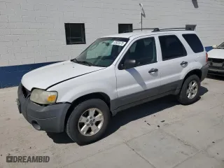 2005 Ford Escape XLT with VIN 1FMYU93105DA03153, listed as a Copart auction lot 53925575 with 282,714 mi miles and Clean Title. Bid and sale history available at carsss.com. Image 1.