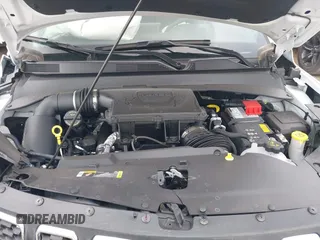 2025 Jeep Compass Latitude с VIN 3C4NJDBN5ST597722, выставлен на аукционе IAAI как лот 42499155 с пробегом 1 663 миль миль и . История ставок и продаж доступна на DreamBid. Изображение 10.