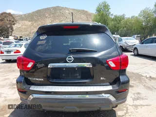 2018 Nissan Pathfinder SL z VIN 5N1DR2MN9JC620172, wystawiony jako IAAI lot #42095426 z przebiegiem 127 609 mil mil oraz . Historia ofert i sprzedaży dostępna na DreamBid. Obrazek 16.