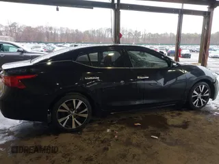 2017 Nissan Maxima SV z VIN 1N4AA6AP1HC447467, wystawiony jako IAAI lot #40918468 z przebiegiem 166 352 mil mil oraz . Historia ofert i sprzedaży dostępna na DreamBid. Obrazek 4.