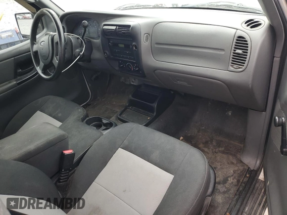 2006 Ford Ranger XL z VIN 1FTYR10U36PA59206, wystawiony jako Copart lot #52925805 z przebiegiem 162 673 mil mil oraz Szkoda całkowita • Salvage title. Historia ofert i sprzedaży dostępna na DreamBid. Obrazek 8.