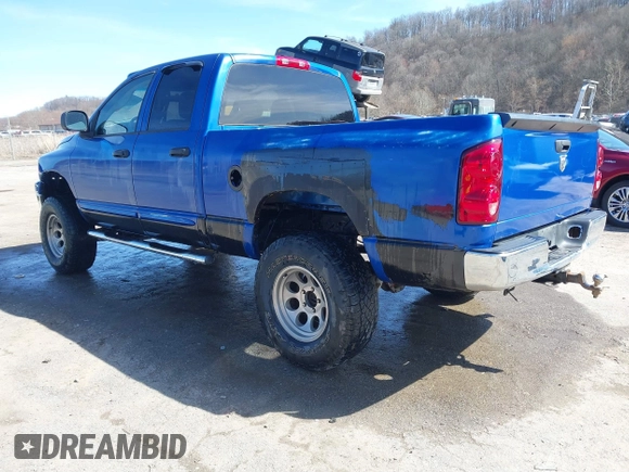2007 Dodge 1500 SLT with VIN 1D7HU18N47J541768, listed as a IAAI auction lot 41865815 with 141,156 mi miles. Bid and sale history available at carsss.com. Image 3.
