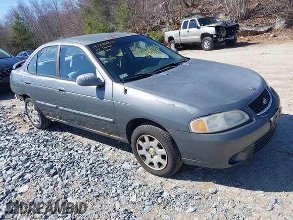 2001 Nissan Sentra GXE z VIN 3N1CB51D11L525002, wystawiony jako IAAI lot #41888310 z przebiegiem 119 547 mil mil oraz . Historia ofert i sprzedaży dostępna na DreamBid. Obrazek 1.
