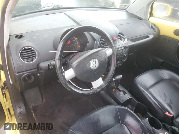 2009 Volkswagen New Beetle Coupe S with VIN 3VWPW31C39M507666, listed as a Copart auction lot 43574265 with 154,024 mi miles and Clean Title. Bid and sale history available at carsss.com. Image 8.