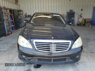 2007 Mercedes-Benz S 550 with VIN WDDNG71XX7A084165, listed as a Copart auction lot 62303985 with 79,366 mi miles and Clean title. Bid and sale history available at DreamBid. Image 5.