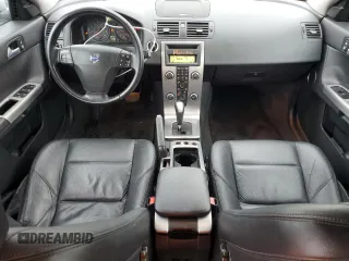 2010 Volvo V50 с VIN YV1382MW0A2543896, выставлен на аукционе Copart как лот 73605374 с пробегом 83 713 миль миль и Списание • Salvage title. История ставок и продаж доступна на DreamBid. Изображение 8.