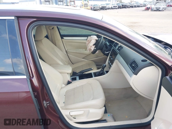 2012 Volkswagen Passat SE с VIN 1VWBH7A3XCC079924, выставлен на аукционе IAAI как лот 42333339 с пробегом 108 173 миль миль и . История ставок и продаж доступна на DreamBid. Изображение 5.