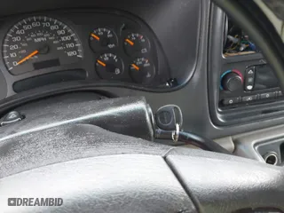 2004 Chevrolet Tahoe LT with VIN 1GNEC13Z24J330050, listed as a IAAI auction lot 41802659 with 278,497 mi miles. Bid and sale history available at carsss.com. Image 11.