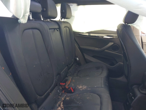 2018 BMW X1 xDrive28i with VIN WBXHT3C37J5K23855, listed as a IAAI auction lot 41442191 with 1 mi miles. Bid and sale history available at carsss.com. Image 8.