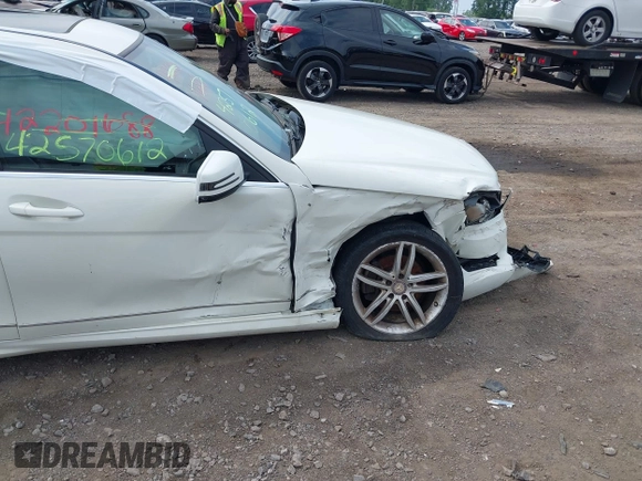 2012 Mercedes-Benz C 300 Sport with VIN WDDGF8BB2CA643903, listed as a IAAI auction lot 42570612 with 157,410 mi miles and . Bid and sale history available at DreamBid. Image 17.