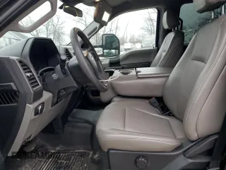 2020 Ford F-350 XL with VIN 1FT8W3DT2LEE18624, listed as a Copart auction lot 43855635 with 269,474 mi miles and Clean title. Bid and sale history available at DreamBid. Image 7.